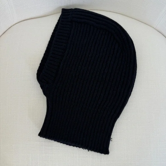 NWOT Longchamp Balaclava in Navy